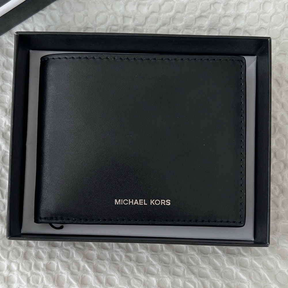Michael Kors Classic Black Wallet